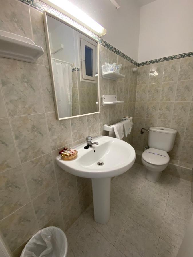 Hostal Pitiusa مدينة إيبيزا المظهر الخارجي الصورة