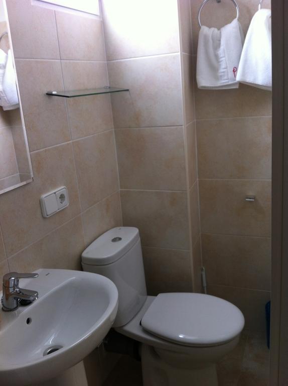 Hostal Pitiusa مدينة إيبيزا المظهر الخارجي الصورة